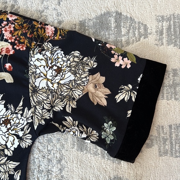 Dex floral blouse - Picture 3 of 3